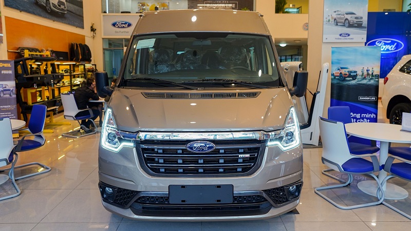 Ford Transit 2022 2023 Tại Hà Đông