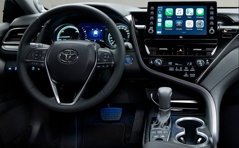 File:2021 Toyota Camry 2.5 Hybrid AXVH71R interior (20211117).jpg -  Wikipedia