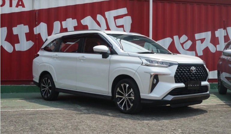 Ngoại thất Toyota Veloz 2022 mới tại thái hòa từ liêm