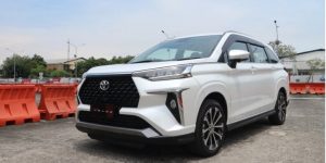Toyota Veloz 2022 mới màu trắng tại thái hòa từ liêm