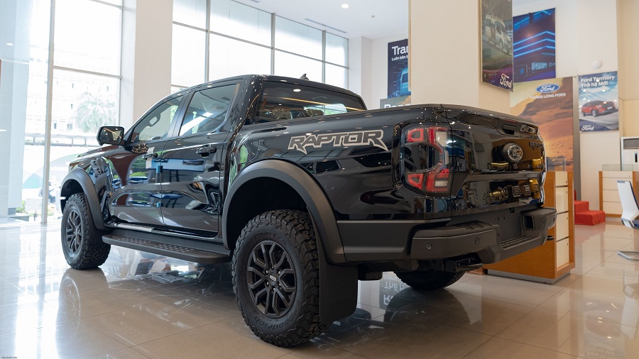 Ngoại Thất Ford Ranger Raptor Màu Đen Mới 2024 2025 tại Ford Thăng Long