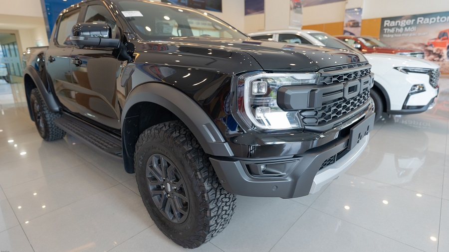 Ngoại Thất Ford Ranger Raptor Màu Đen Mới 2024 2025 tại Ford Thăng Long