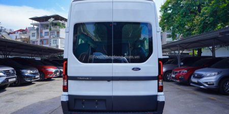 Đuôi Xe Ford Transit 16 Chỗ Premium mới nhất Trắng Mới