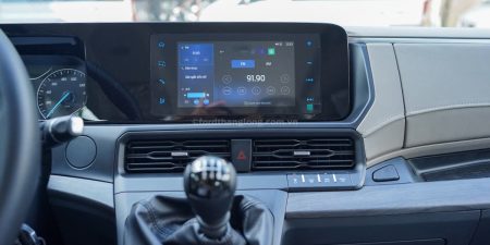 Nội Thất Ford Transit Trend 16 Chỗ Màu Bạc Mới