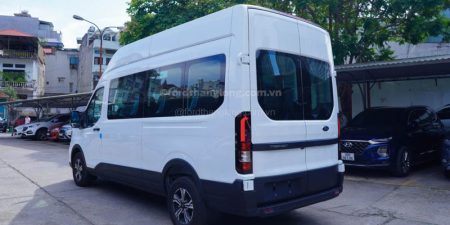 Thân Xe Ford Transit Premium 16 chỗ màu trắng