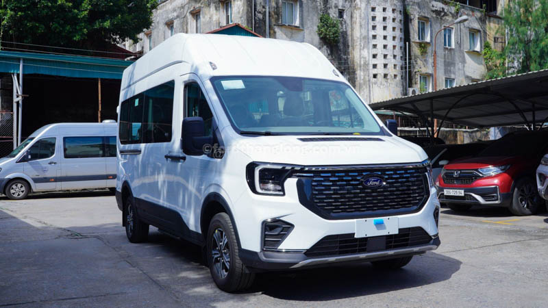Thông Số Kỹ Thuật Ford Transit Premium 16 chỗ màu trắng